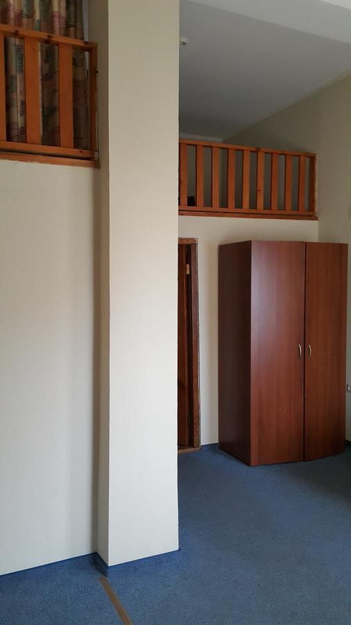 Samshit 555 Hotell Ochamchira Eksteriør bilde